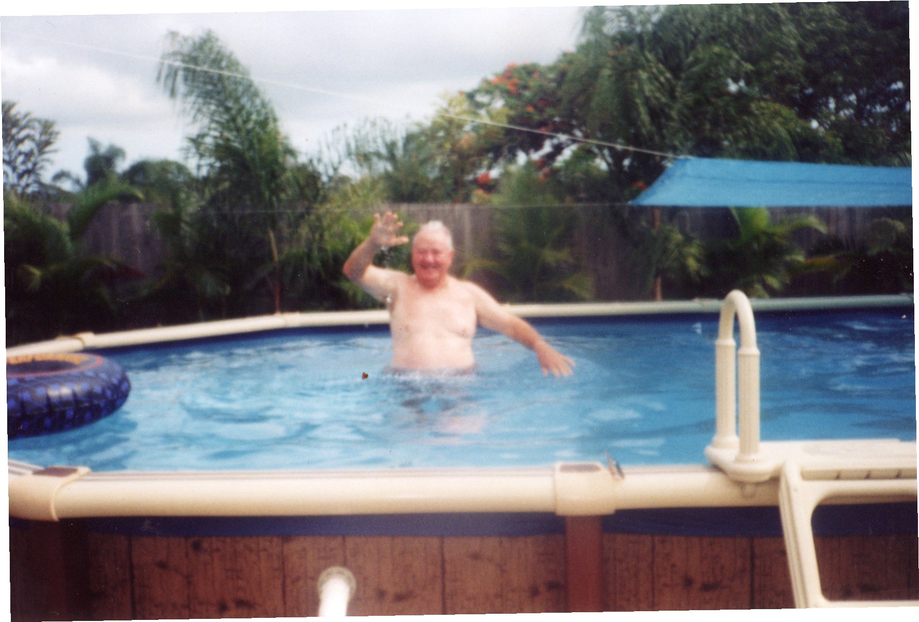 Dad in the pool a rare occurence!